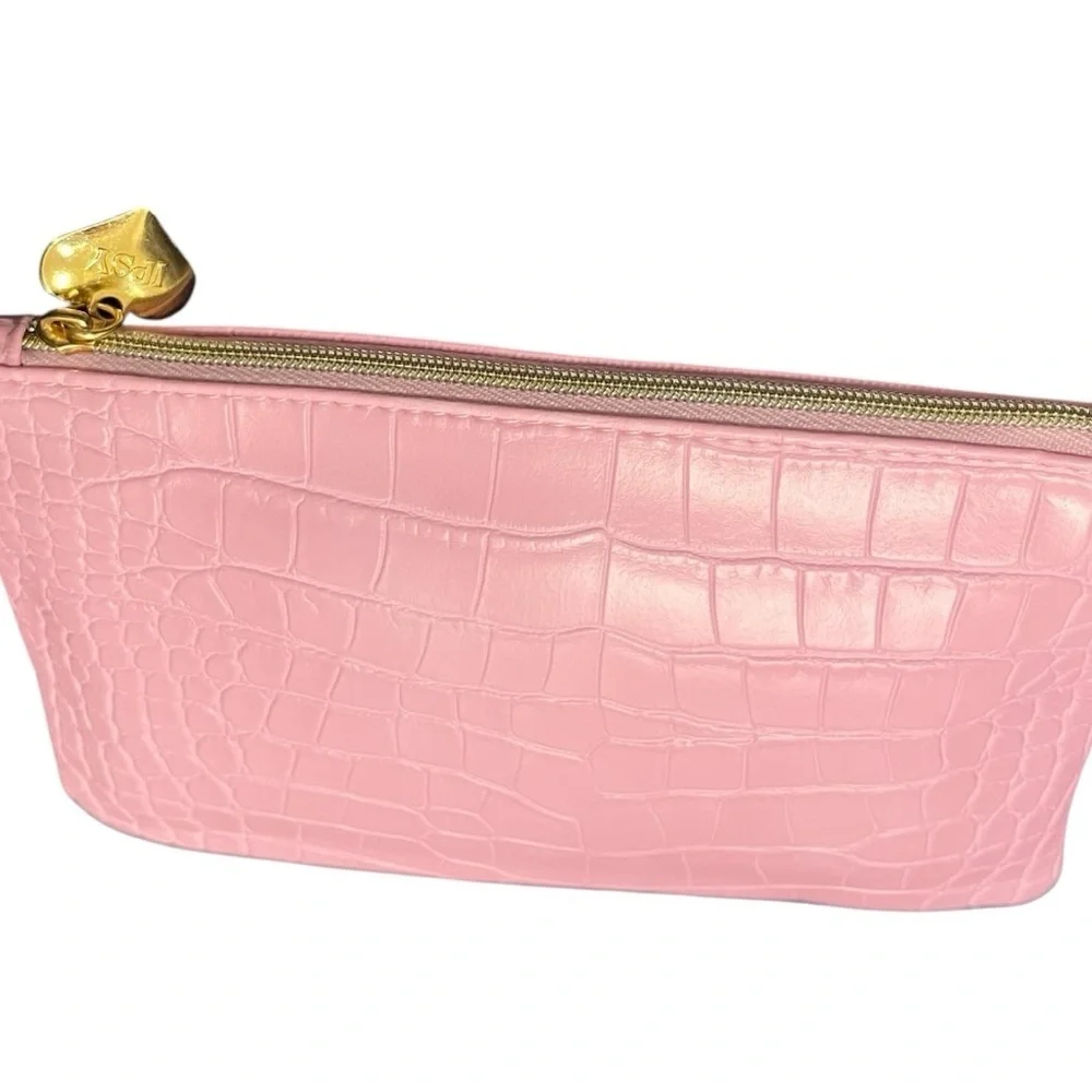 ipsy chic stylish